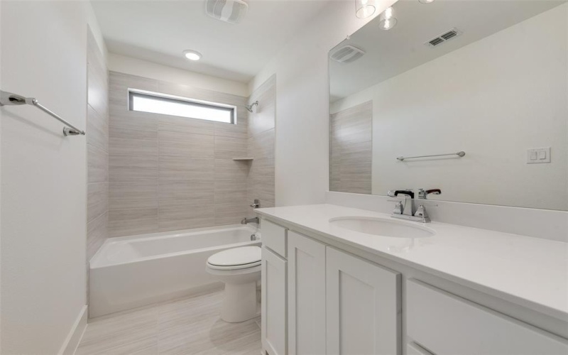 3132 Tobias Lane, Rockwall, TX 75032, 4 Bedrooms Bedrooms, ,5 BathroomsBathrooms,Residential,For Sale,3132 Tobias Lane,20810249