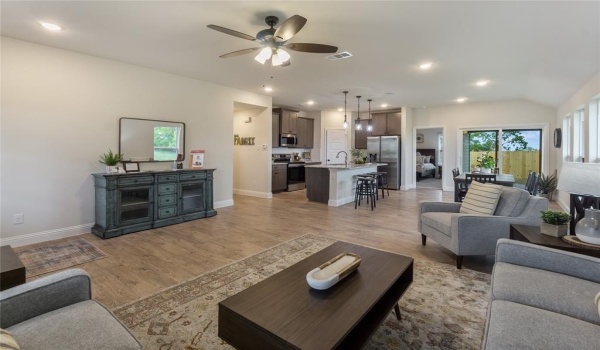 4200 Baccarat Lane, Sanger, TX 76266, 3 Habitaciones Habitaciones , ,2 BañosBaños,Residential,En Venta,4200 Baccarat Lane,20802107