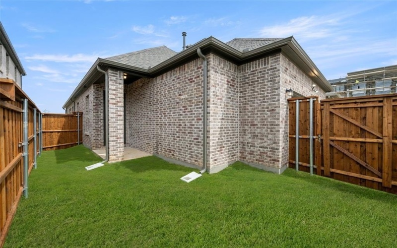 1540 Euclid Alley, Corinth, TX 76208, 3 Bedrooms Bedrooms, ,2 BathroomsBathrooms,Residential,For Sale,1540 Euclid Alley,20785547