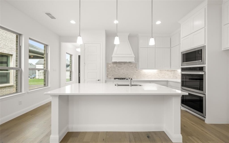 1540 Euclid Alley, Corinth, TX 76208, 3 Bedrooms Bedrooms, ,2 BathroomsBathrooms,Residential,For Sale,1540 Euclid Alley,20785547
