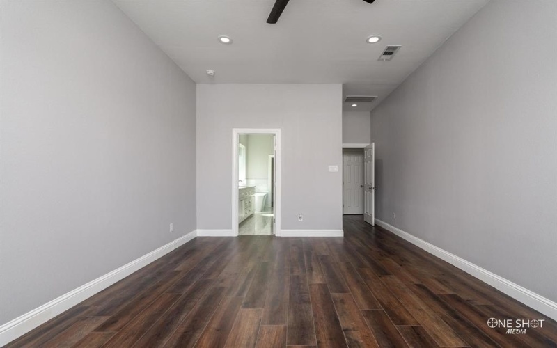 802 Waters Edge Drive, Abilene, TX 79602, 4 Habitaciones Habitaciones , ,3 BañosBaños,Residential,En Venta,802 Waters Edge Drive,20732626