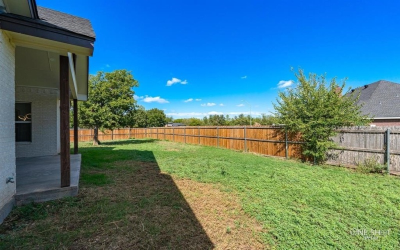 802 Waters Edge Drive, Abilene, TX 79602, 4 Habitaciones Habitaciones , ,3 BañosBaños,Residential,En Venta,802 Waters Edge Drive,20732626