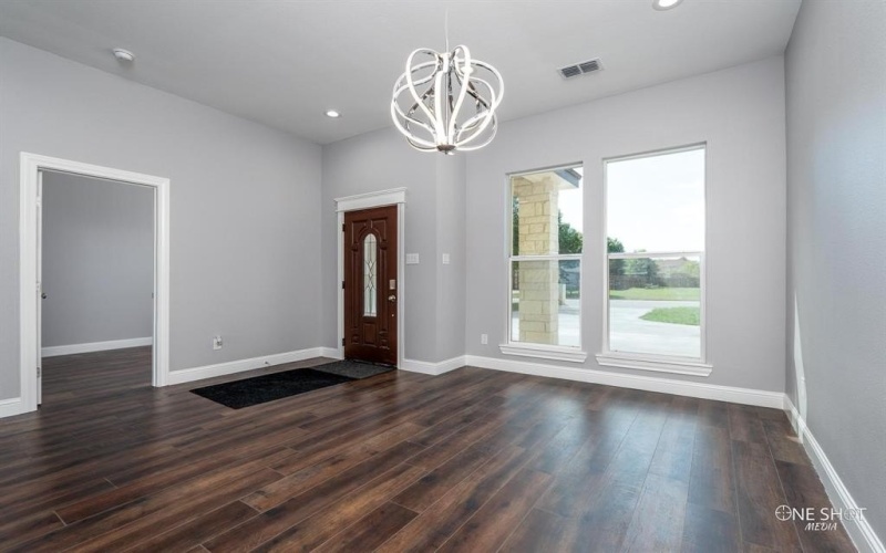 802 Waters Edge Drive, Abilene, TX 79602, 4 Habitaciones Habitaciones , ,3 BañosBaños,Residential,En Venta,802 Waters Edge Drive,20732626