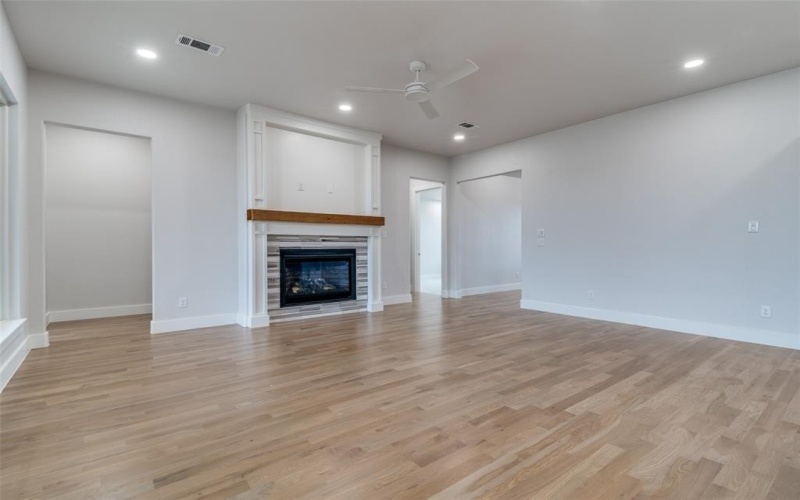 9813 Aiken Court, Mesquite, TX 75126, 4 Bedrooms Bedrooms, ,3 BathroomsBathrooms,Residential,For Sale,9813 Aiken Court,20772525