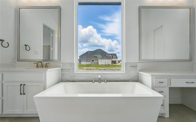 823 Shady Oaks Drive, Rockwall, TX 75087, 4 Bedrooms Bedrooms, ,3 BathroomsBathrooms,Residential,For Sale,823 Shady Oaks Drive,20785990
