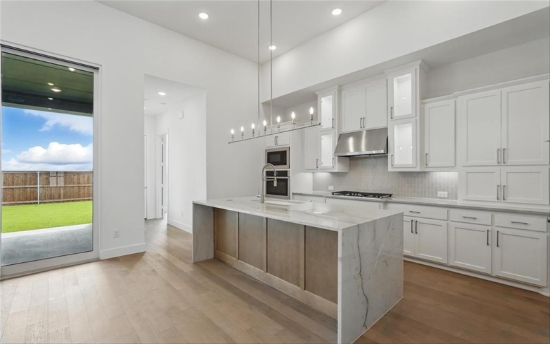823 Shady Oaks Drive, Rockwall, TX 75087, 4 Bedrooms Bedrooms, ,3 BathroomsBathrooms,Residential,For Sale,823 Shady Oaks Drive,20785990