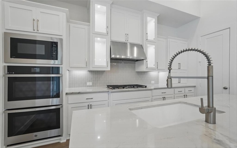 823 Shady Oaks Drive, Rockwall, TX 75087, 4 Bedrooms Bedrooms, ,3 BathroomsBathrooms,Residential,For Sale,823 Shady Oaks Drive,20785990