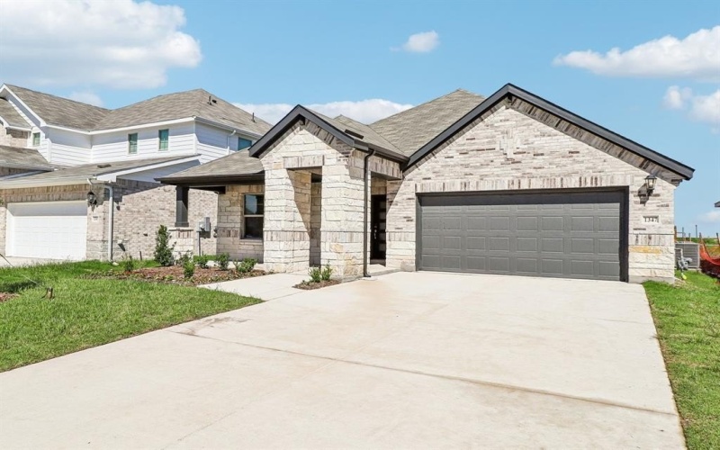 1347 Los Olmos Lane, Crandall, TX 75114, 3 Bedrooms Bedrooms, ,2 BathroomsBathrooms,Residential,For Sale,1347 Los Olmos Lane,20811055