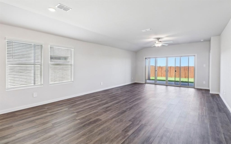 1347 Los Olmos Lane, Crandall, TX 75114, 3 Bedrooms Bedrooms, ,2 BathroomsBathrooms,Residential,For Sale,1347 Los Olmos Lane,20811055