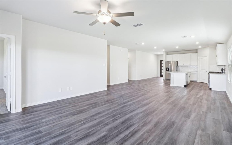 1347 Los Olmos Lane, Crandall, TX 75114, 3 Bedrooms Bedrooms, ,2 BathroomsBathrooms,Residential,For Sale,1347 Los Olmos Lane,20811055