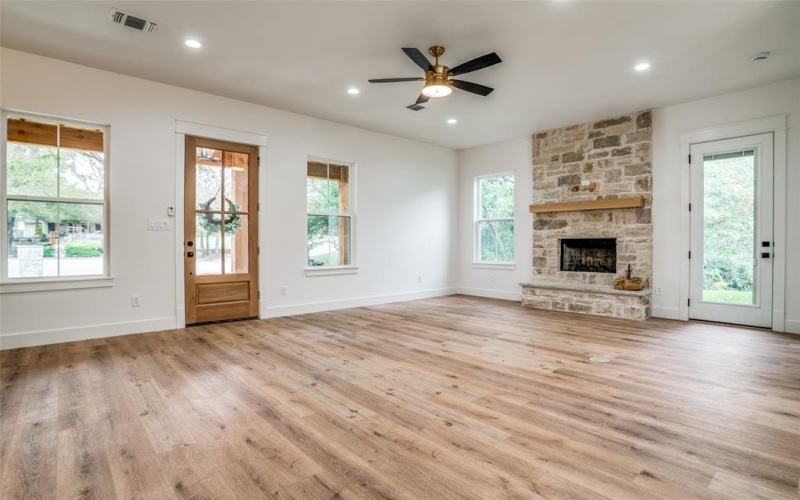 122 Rachel Road, Weatherford, TX 76086, 4 Bedrooms Bedrooms, ,2 BathroomsBathrooms,Residential,For Sale,122 Rachel Road,20786230