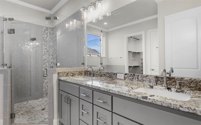 4028 Pinnacle Ridge, Granbury, TX 76049, 3 Bedrooms Bedrooms, ,3 BathroomsBathrooms,Residential,For Sale,4028 Pinnacle Ridge,20473207