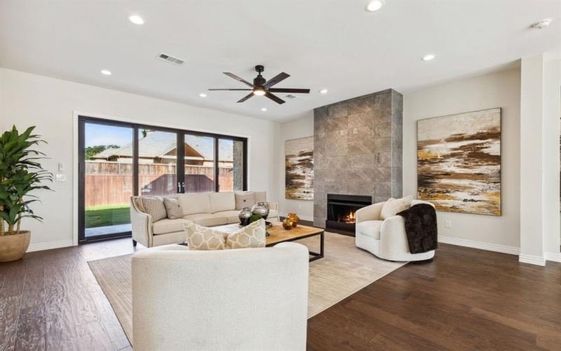 109 S Moore Road, Coppell, TX 75019, 5 Habitaciones Habitaciones , ,5 BañosBaños,Residential,En Venta,109 S Moore Road,20674080
