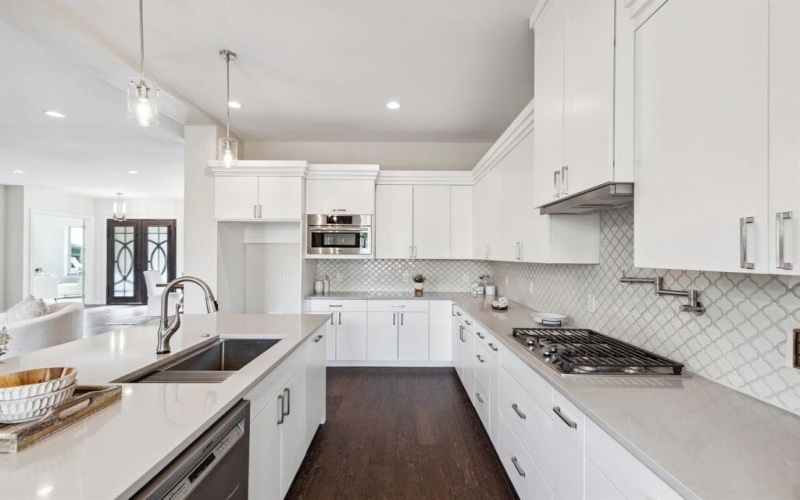 109 S Moore Road, Coppell, TX 75019, 5 Habitaciones Habitaciones , ,5 BañosBaños,Residential,En Venta,109 S Moore Road,20674080