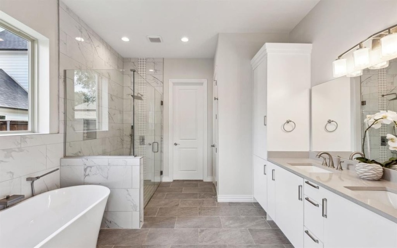 109 S Moore Road, Coppell, TX 75019, 5 Habitaciones Habitaciones , ,5 BañosBaños,Residential,En Venta,109 S Moore Road,20674080