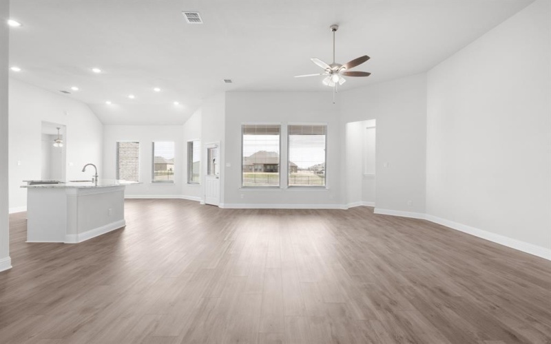 6608 Woodley, Mesquite, TX 75126, 5 Bedrooms Bedrooms, ,3 BathroomsBathrooms,Residential,For Sale,6608 Woodley,20764988