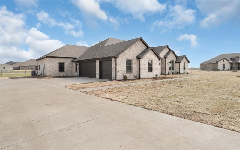 6608 Woodley, Mesquite, TX 75126, 5 Bedrooms Bedrooms, ,3 BathroomsBathrooms,Residential,For Sale,6608 Woodley,20764988