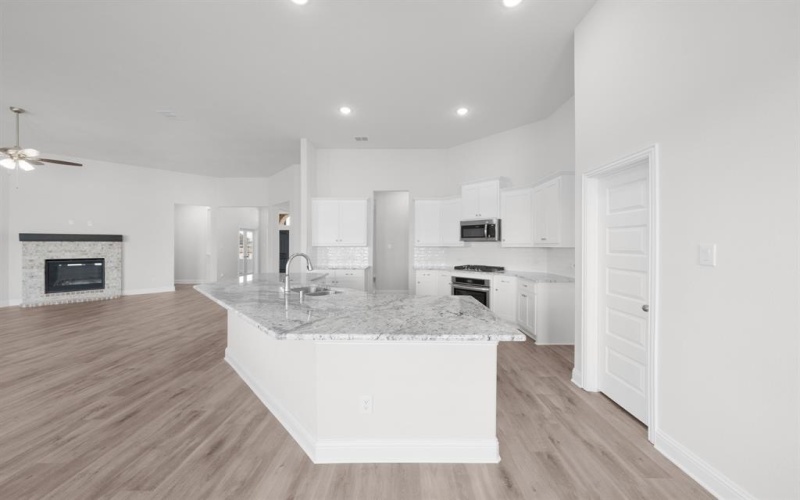 6608 Woodley, Mesquite, TX 75126, 5 Bedrooms Bedrooms, ,3 BathroomsBathrooms,Residential,For Sale,6608 Woodley,20764988