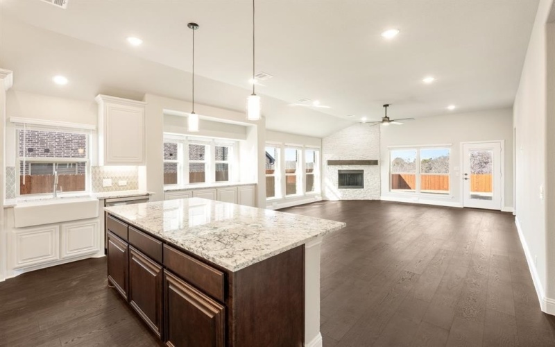 5417 Rutherford Drive, Midlothian, TX 76065, 4 Habitaciones Habitaciones , ,3 BañosBaños,Residential,En Venta,5417 Rutherford Drive,20746518