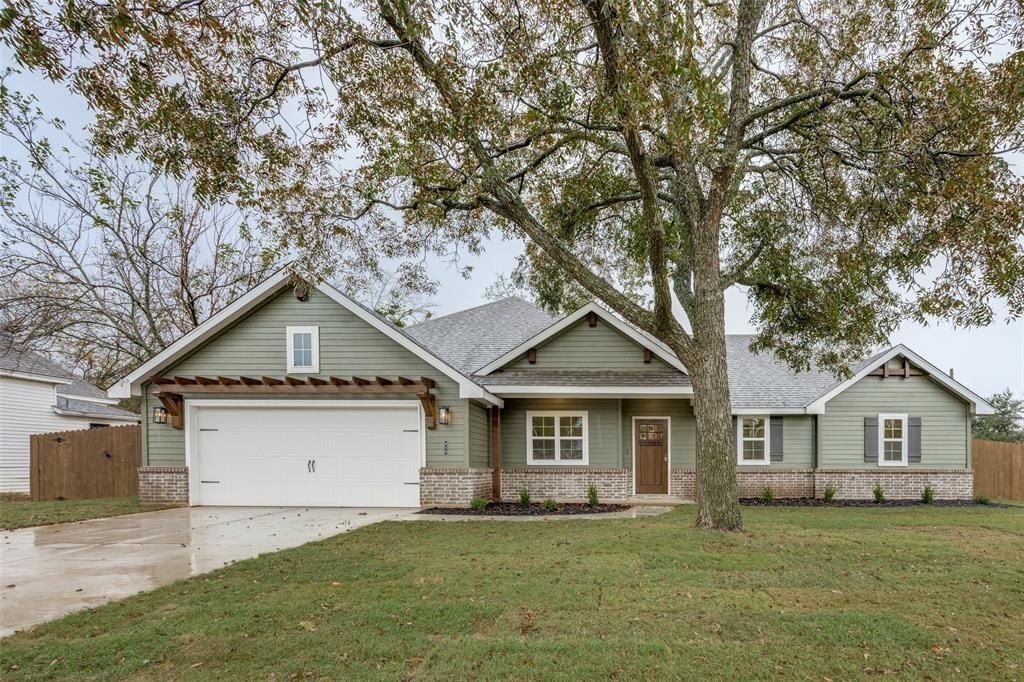 414 Water Street, Whitesboro, TX 76273, 3 Habitaciones Habitaciones , ,2 BañosBaños,Residential,En Venta,414 Water Street,20856982