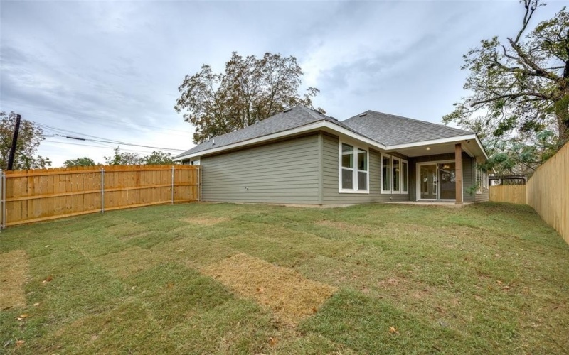414 Water Street, Whitesboro, TX 76273, 3 Habitaciones Habitaciones , ,2 BañosBaños,Residential,En Venta,414 Water Street,20856982