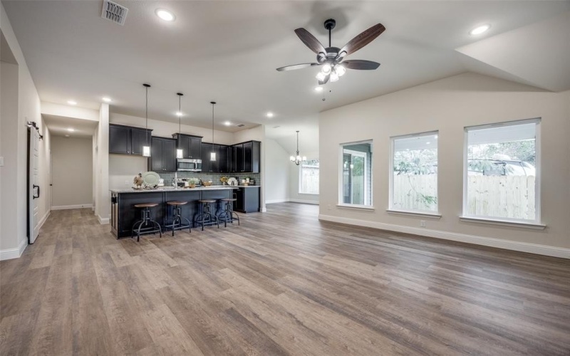 414 Water Street, Whitesboro, TX 76273, 3 Habitaciones Habitaciones , ,2 BañosBaños,Residential,En Venta,414 Water Street,20856982