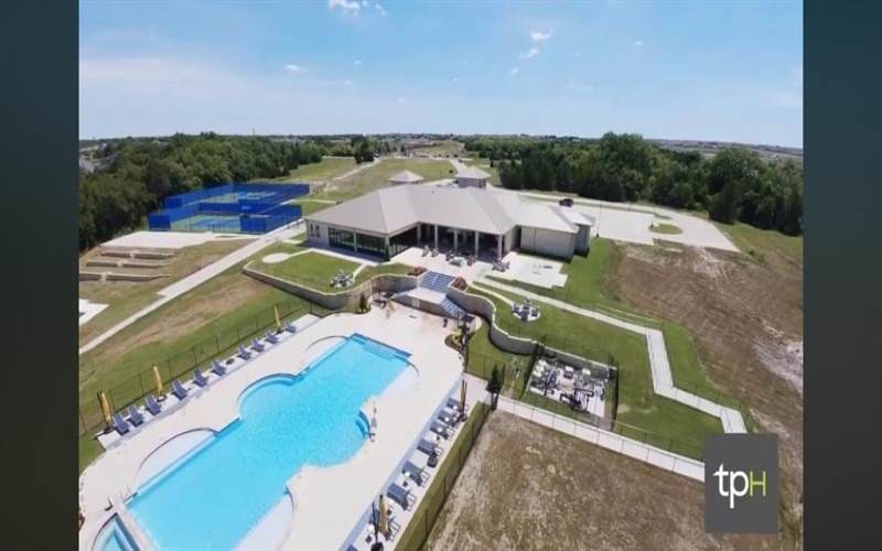 1630 Governors Boulevard, Heath, TX 75126, 3 Bedrooms Bedrooms, ,2 BathroomsBathrooms,Residential,For Sale,1630 Governors Boulevard,20877823