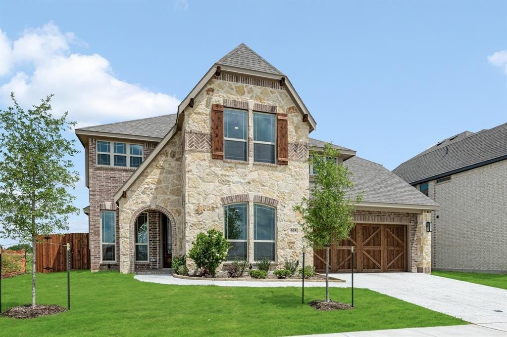 925 Cannes Drive, Red Oak, TX 75154, 4 Habitaciones Habitaciones , ,3 BañosBaños,Residential,En Venta,925 Cannes Drive,20818879