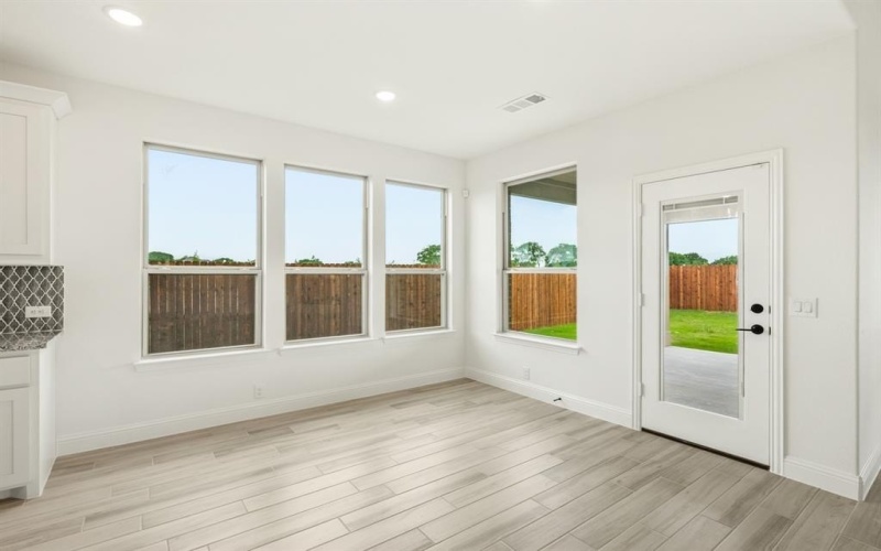 925 Cannes Drive, Red Oak, TX 75154, 4 Habitaciones Habitaciones , ,3 BañosBaños,Residential,En Venta,925 Cannes Drive,20818879