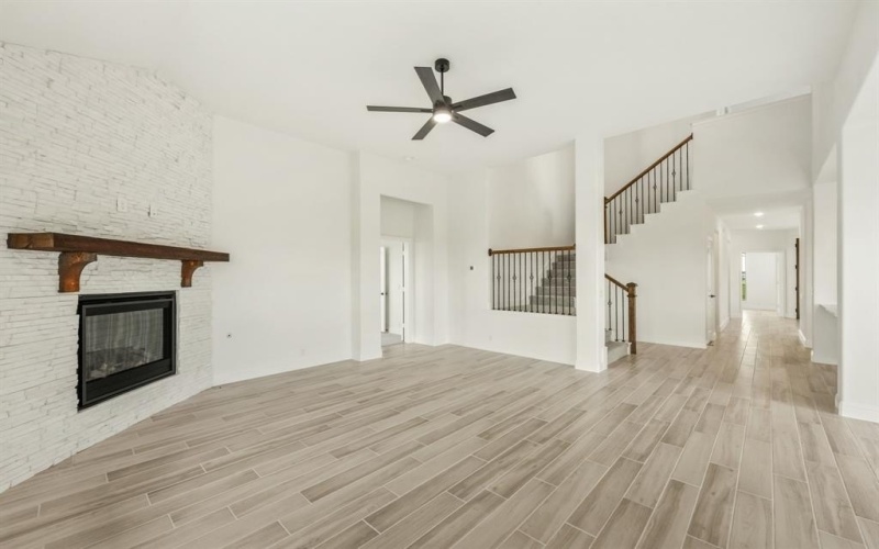 925 Cannes Drive, Red Oak, TX 75154, 4 Habitaciones Habitaciones , ,3 BañosBaños,Residential,En Venta,925 Cannes Drive,20818879