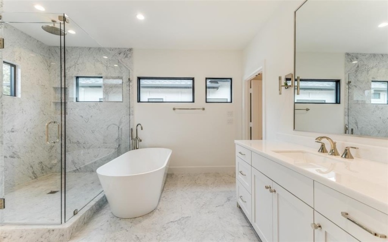 4403 EMERSON Avenue, University Park, TX 75205, 6 Bedrooms Bedrooms, ,6 BathroomsBathrooms,Residential,For Sale,4403 EMERSON Avenue,20880508