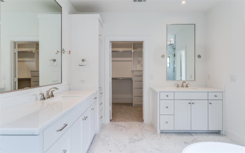 4403 EMERSON Avenue, University Park, TX 75205, 6 Bedrooms Bedrooms, ,6 BathroomsBathrooms,Residential,For Sale,4403 EMERSON Avenue,20880508