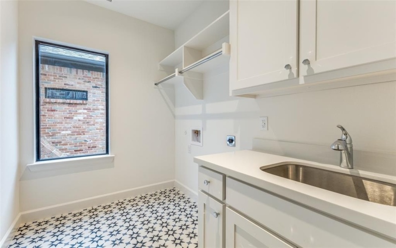 4403 EMERSON Avenue, University Park, TX 75205, 6 Bedrooms Bedrooms, ,6 BathroomsBathrooms,Residential,For Sale,4403 EMERSON Avenue,20880508