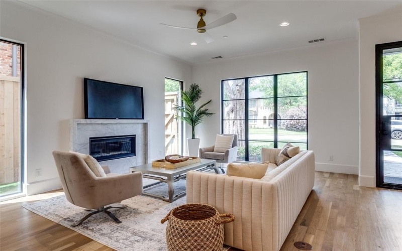 4403 EMERSON Avenue, University Park, TX 75205, 6 Bedrooms Bedrooms, ,6 BathroomsBathrooms,Residential,For Sale,4403 EMERSON Avenue,20880508