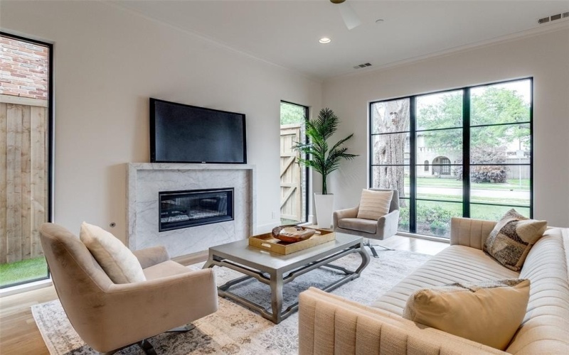 4403 EMERSON Avenue, University Park, TX 75205, 6 Bedrooms Bedrooms, ,6 BathroomsBathrooms,Residential,For Sale,4403 EMERSON Avenue,20880508