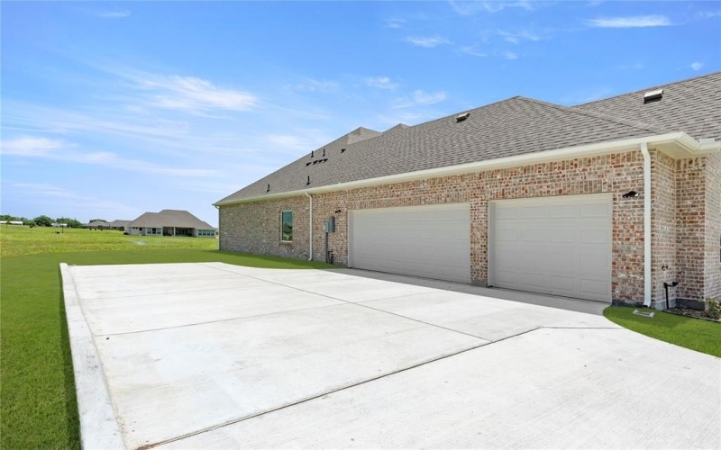 6725 Emerson Drive, Mesquite, TX 75126, 4 Bedrooms Bedrooms, ,3 BathroomsBathrooms,Residential,For Sale,6725 Emerson Drive,20847461
