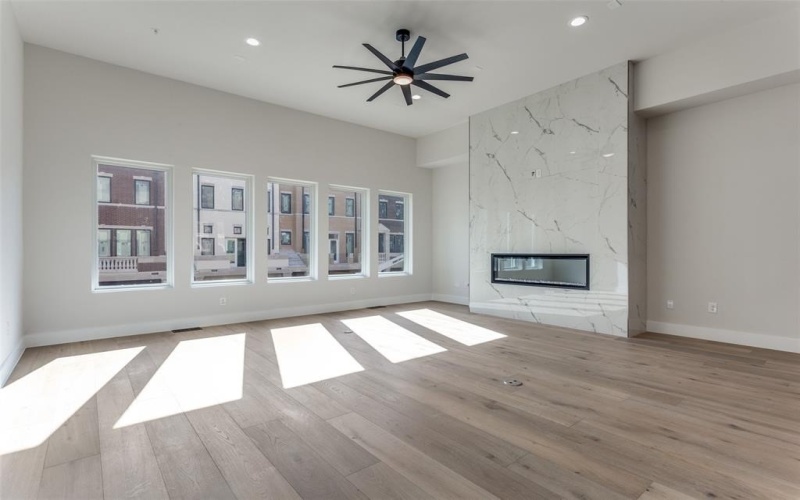 235 E Nash Street #113, Grapevine, TX 76051, 3 Bedrooms Bedrooms, ,3 BathroomsBathrooms,Residential,For Sale,235 E Nash Street,20876366