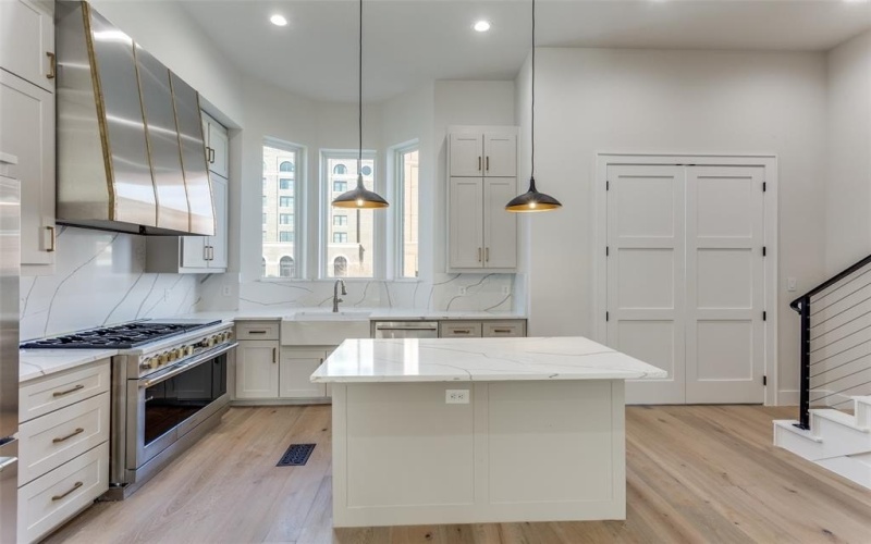 235 E Nash Street #113, Grapevine, TX 76051, 3 Bedrooms Bedrooms, ,3 BathroomsBathrooms,Residential,For Sale,235 E Nash Street,20876366