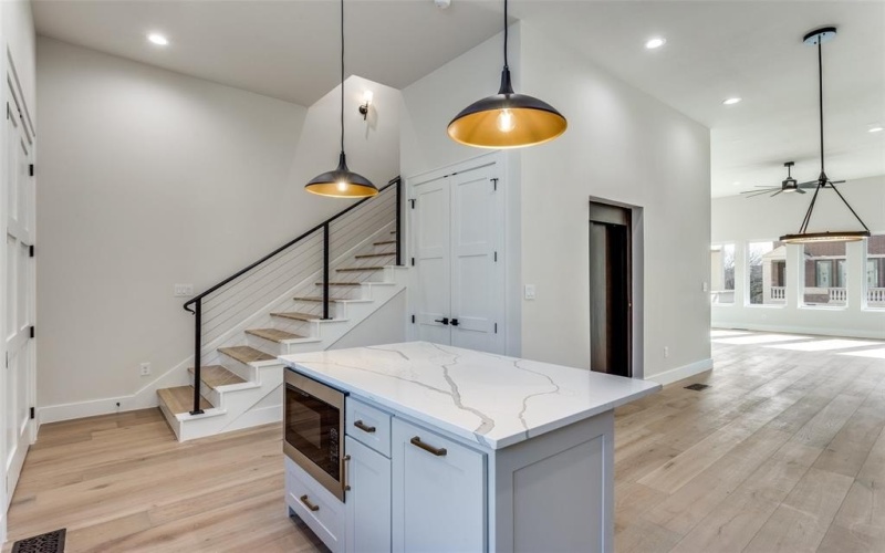 235 E Nash Street #113, Grapevine, TX 76051, 3 Bedrooms Bedrooms, ,3 BathroomsBathrooms,Residential,For Sale,235 E Nash Street,20876366