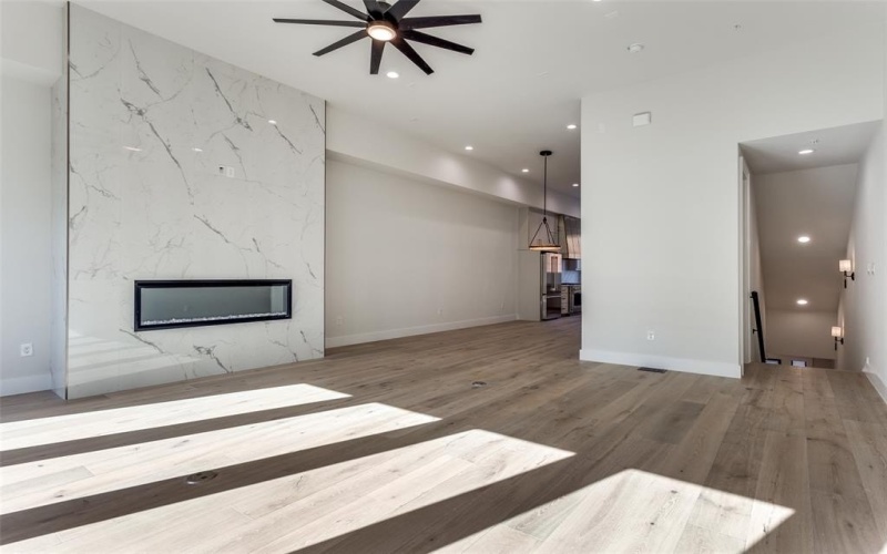 235 E Nash Street #113, Grapevine, TX 76051, 3 Bedrooms Bedrooms, ,3 BathroomsBathrooms,Residential,For Sale,235 E Nash Street,20876366