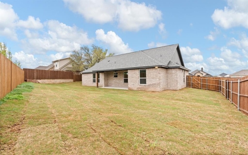 3306 Promenade Court, Granbury, TX 76049, 4 Bedrooms Bedrooms, ,2 BathroomsBathrooms,Residential,For Sale,3306 Promenade Court,20872354