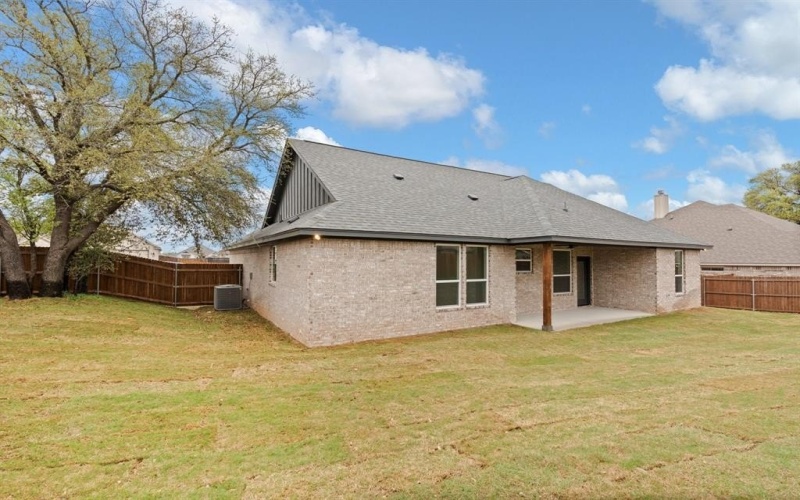 3306 Promenade Court, Granbury, TX 76049, 4 Bedrooms Bedrooms, ,2 BathroomsBathrooms,Residential,For Sale,3306 Promenade Court,20872354