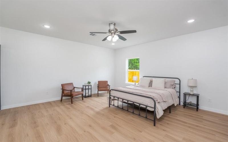 4824 Fitzhugh Avenue, Fort Worth, TX 76105, 3 Bedrooms Bedrooms, ,2 BathroomsBathrooms,Residential,For Sale,4824 Fitzhugh Avenue,20880882