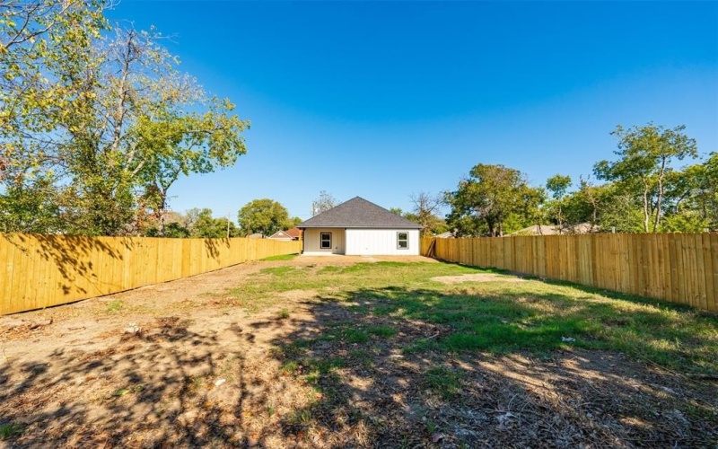 4824 Fitzhugh Avenue, Fort Worth, TX 76105, 3 Bedrooms Bedrooms, ,2 BathroomsBathrooms,Residential,For Sale,4824 Fitzhugh Avenue,20880882