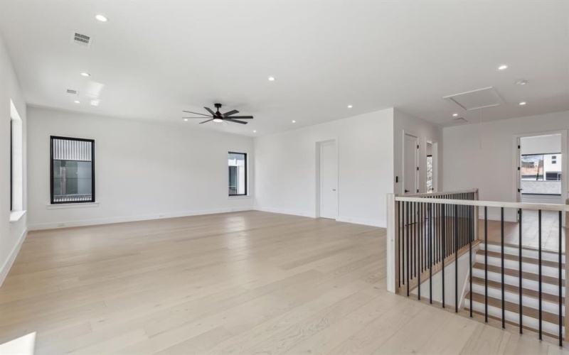 1922 California Drive, Dallas, TX 75204, 4 Bedrooms Bedrooms, ,5 BathroomsBathrooms,Residential,For Sale,1922 California Drive,20850793