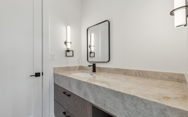 1922 California Drive, Dallas, TX 75204, 4 Bedrooms Bedrooms, ,5 BathroomsBathrooms,Residential,For Sale,1922 California Drive,20850793