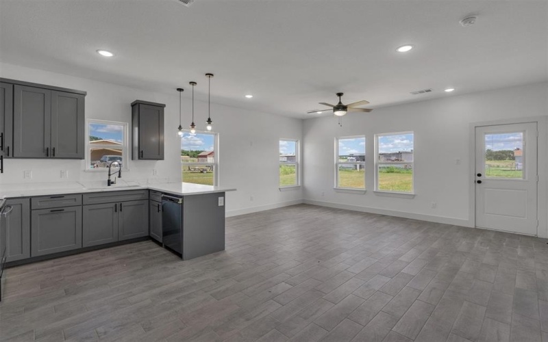 510 Don Lane, Itasca, TX 76055, 3 Bedrooms Bedrooms, ,2 BathroomsBathrooms,Residential,For Sale,510 Don Lane,20830310