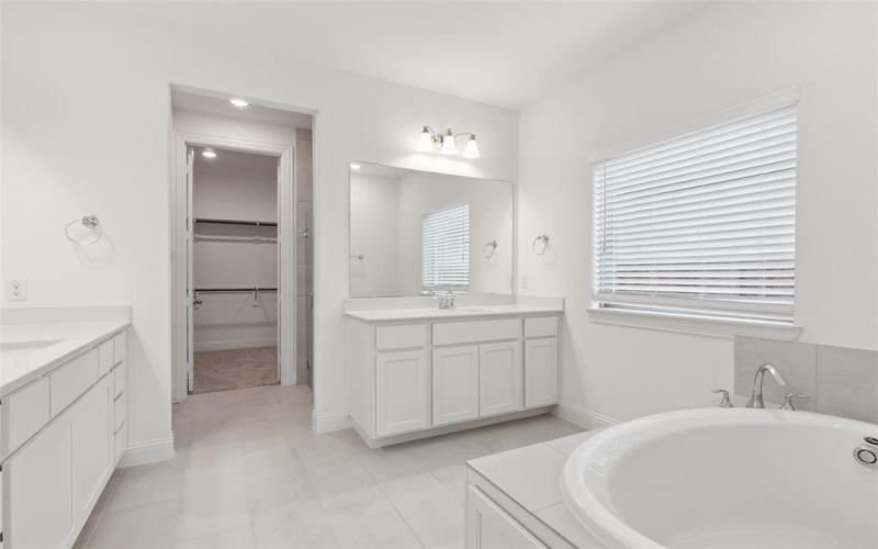 4260 Mill Pond Drive, Prosper, TX 75078, 5 Bedrooms Bedrooms, ,6 BathroomsBathrooms,Residential,For Sale,4260 Mill Pond Drive,20887212