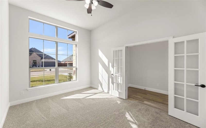 909 Meadow View Drive, Cleburne, TX 76033, 3 Bedrooms Bedrooms, ,2 BathroomsBathrooms,Residential,For Sale,909 Meadow View Drive,20827618