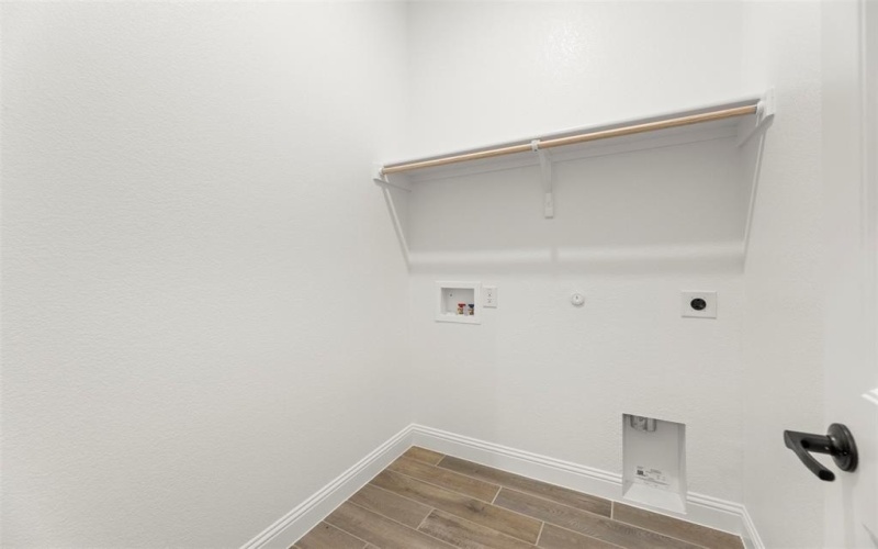 909 Meadow View Drive, Cleburne, TX 76033, 3 Bedrooms Bedrooms, ,2 BathroomsBathrooms,Residential,For Sale,909 Meadow View Drive,20827618